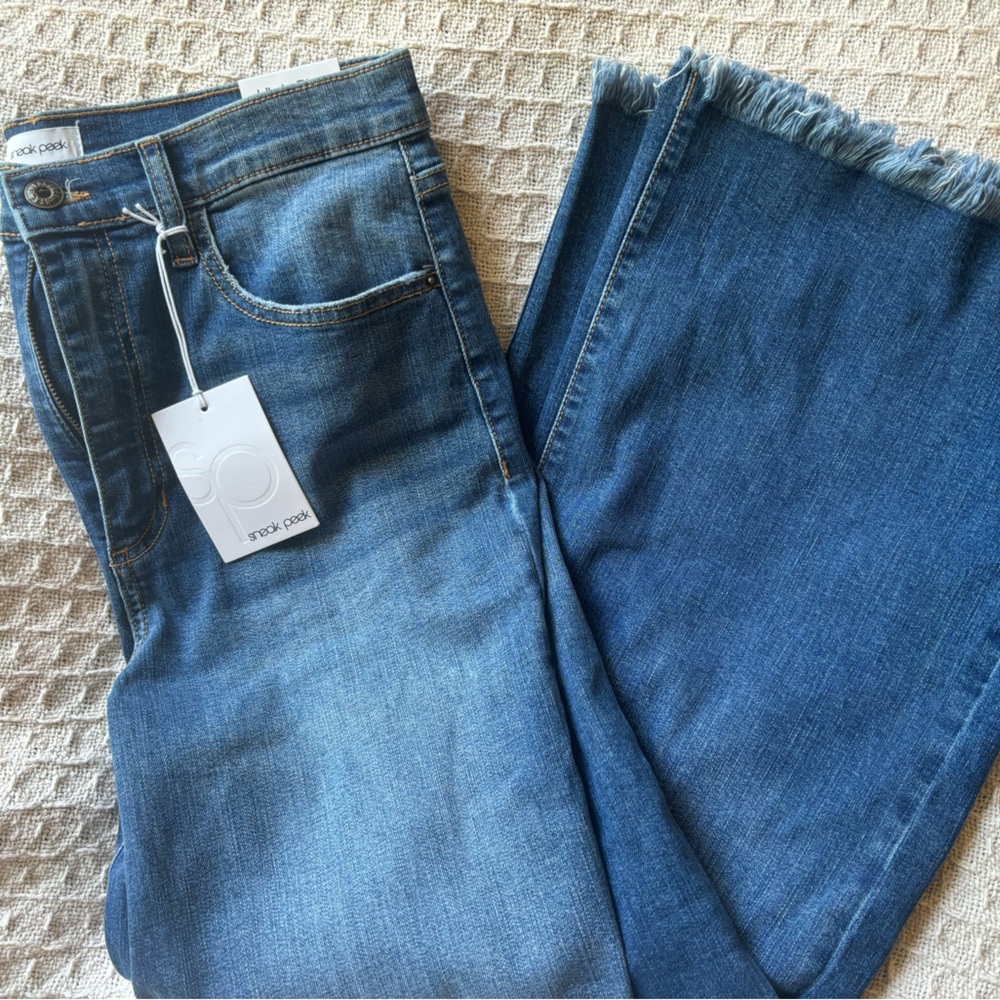 Sneak Peak Brand Wide leg Stretchy Jeans NWT